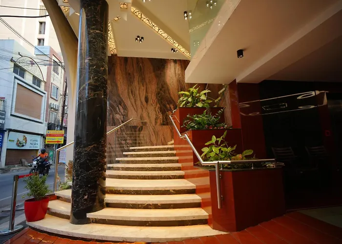Hotel Grand Sabarees
