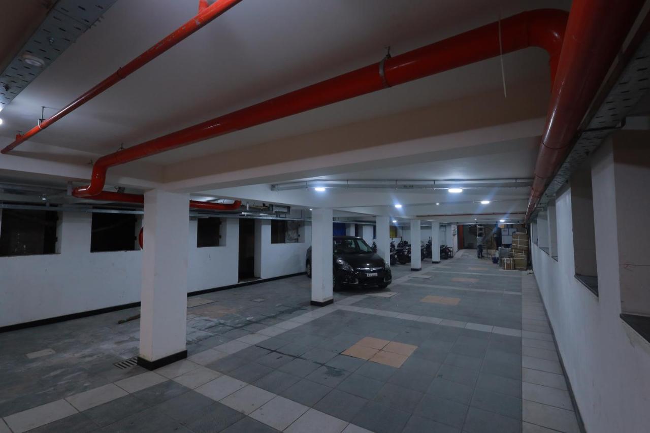 Hotel Grand Sabarees