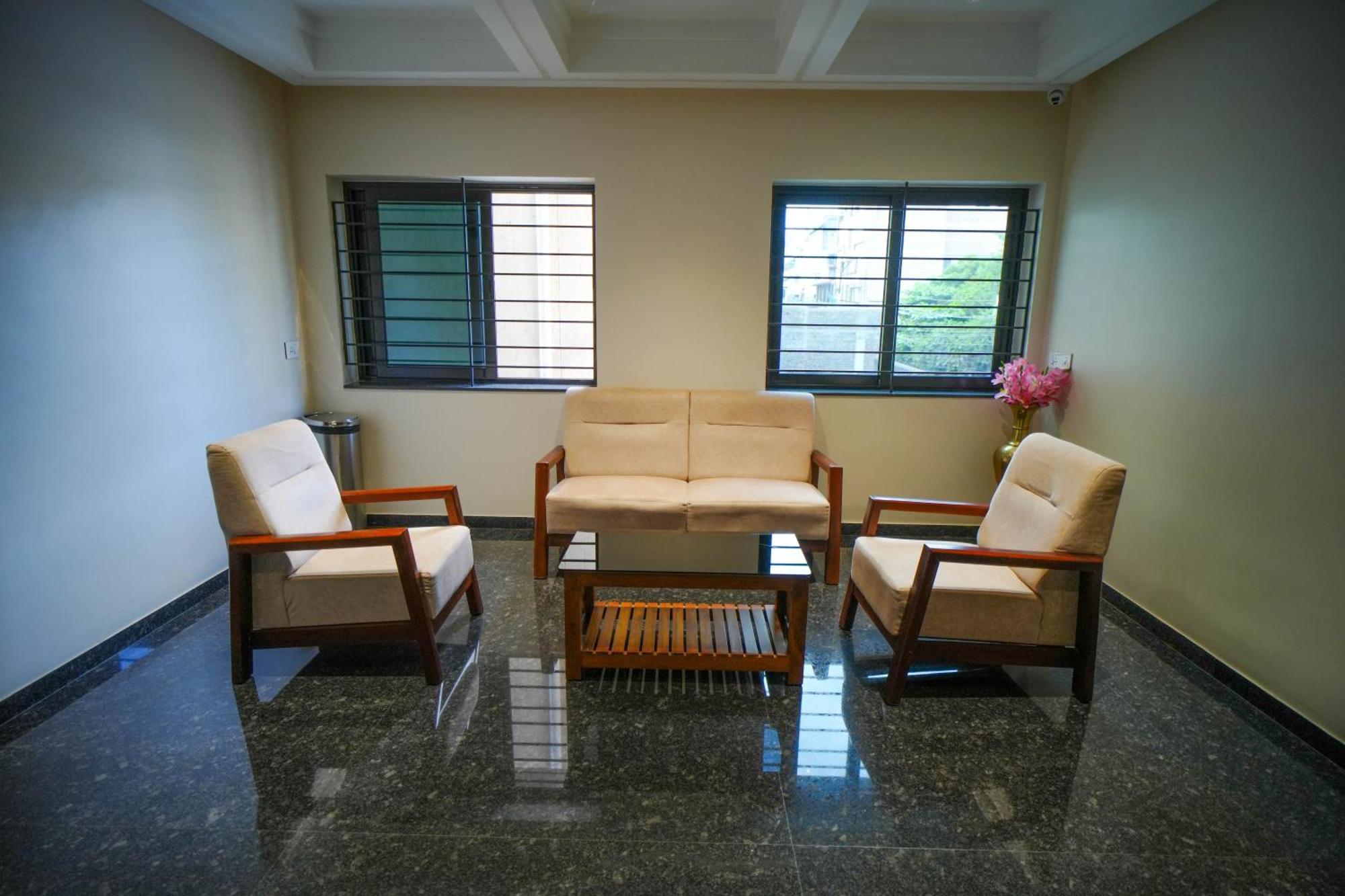 Hotel Grand Sabarees